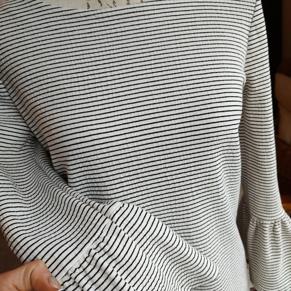 J. Crew XS Striped Dress Ruffle Arms Ends!